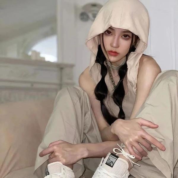 江湖女间谍 封面